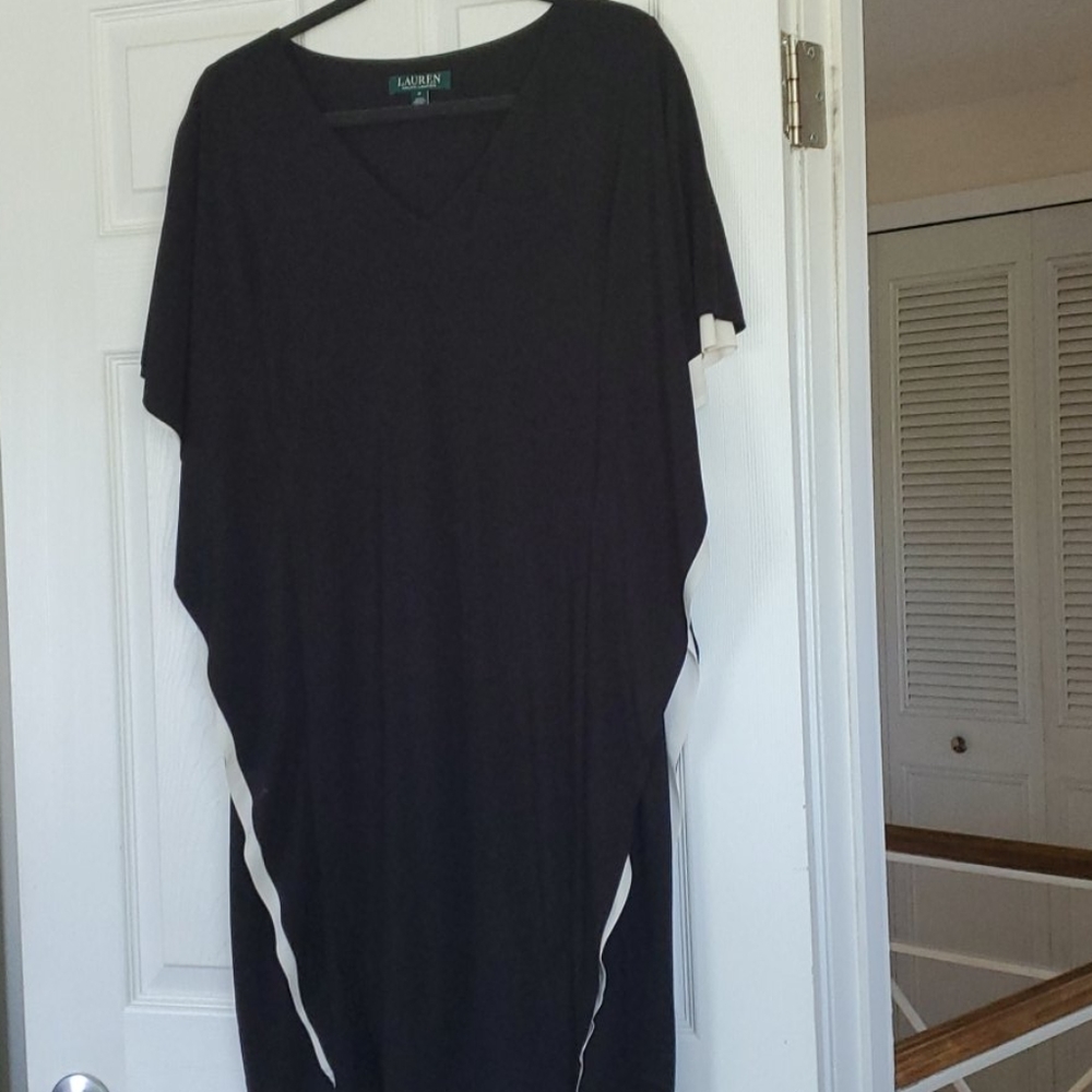 Great dress, worn once, sleeveless...